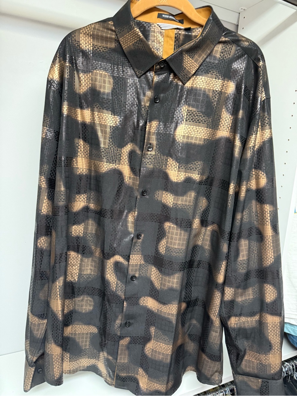 Button-Up Shirt in Black and Gold Metallic Pattern